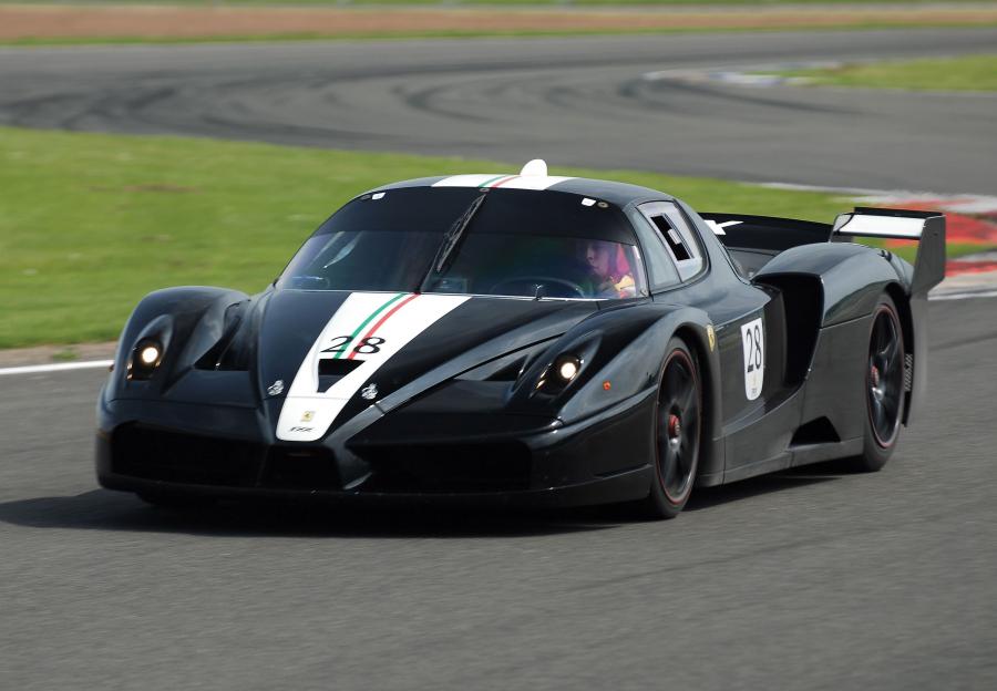  Ferrari FXX Evoluzione 2006 года  (фото 1 из 8)